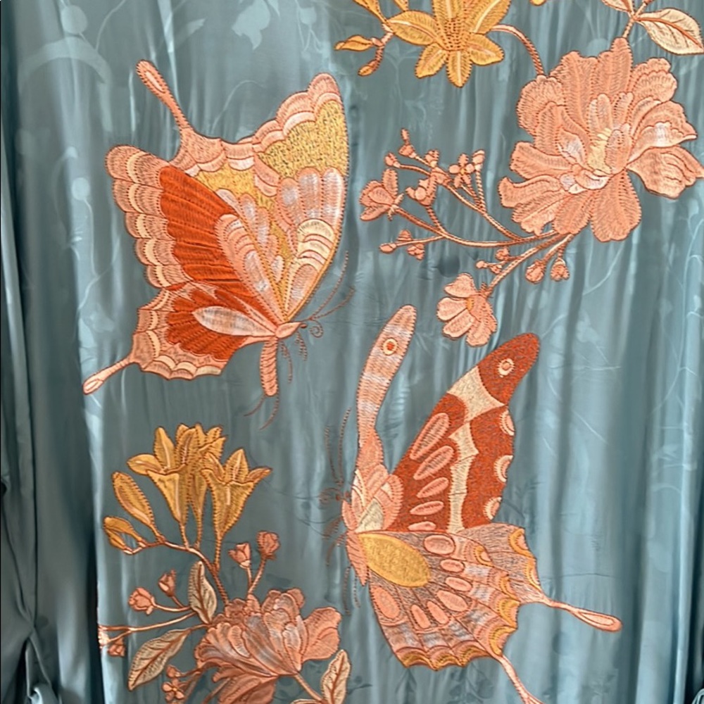 ✨SPELL✨Atrium Robe NWT